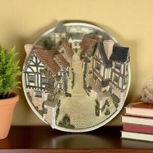 David Winter Cottages Collectors Guild UK Made 3D Ceramic Wall Hanging Plate